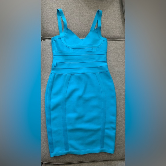 Blue Bandage Dress, Bella Barnett - Picture 4 of 6